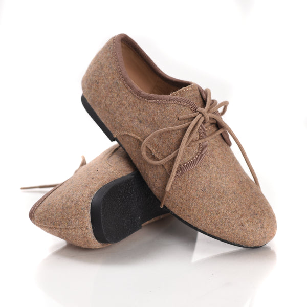 Camel Wool Lace-up